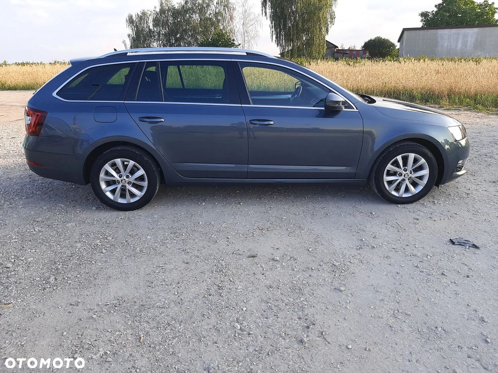 Skoda Octavia 1.6 TDI Sport Edition - 4