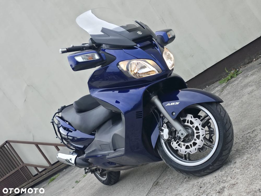 Suzuki Burgman - 7