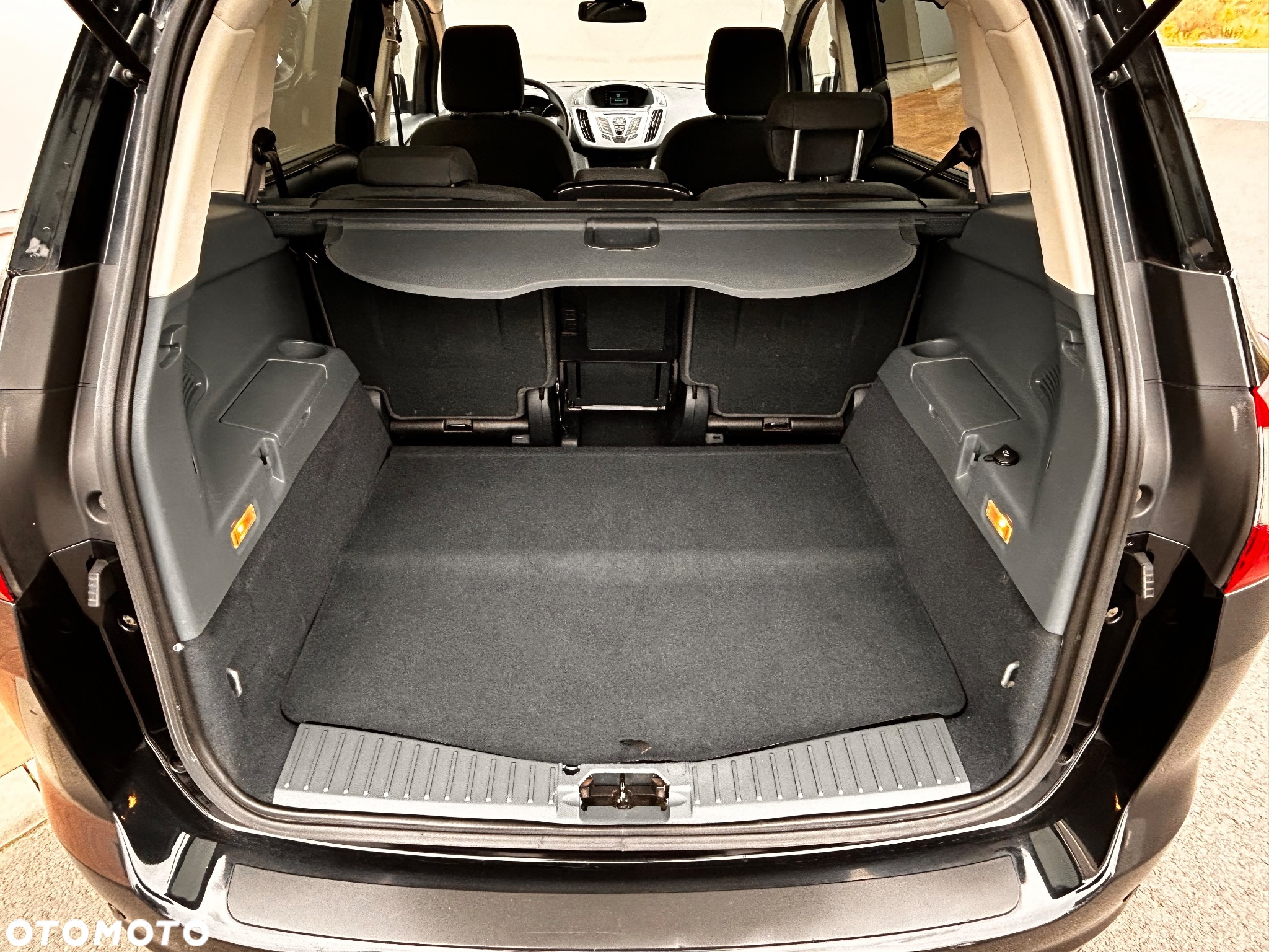 Ford Grand C-MAX 1.6 TDCi Titanium - 34
