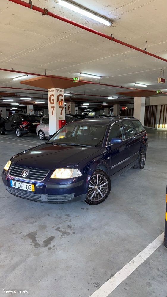 VW Passat 1.9 TDi Comfortline - 2