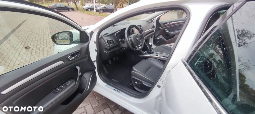 Renault Megane ENERGY TCe 130 Start & Stop Bose Edition - 21