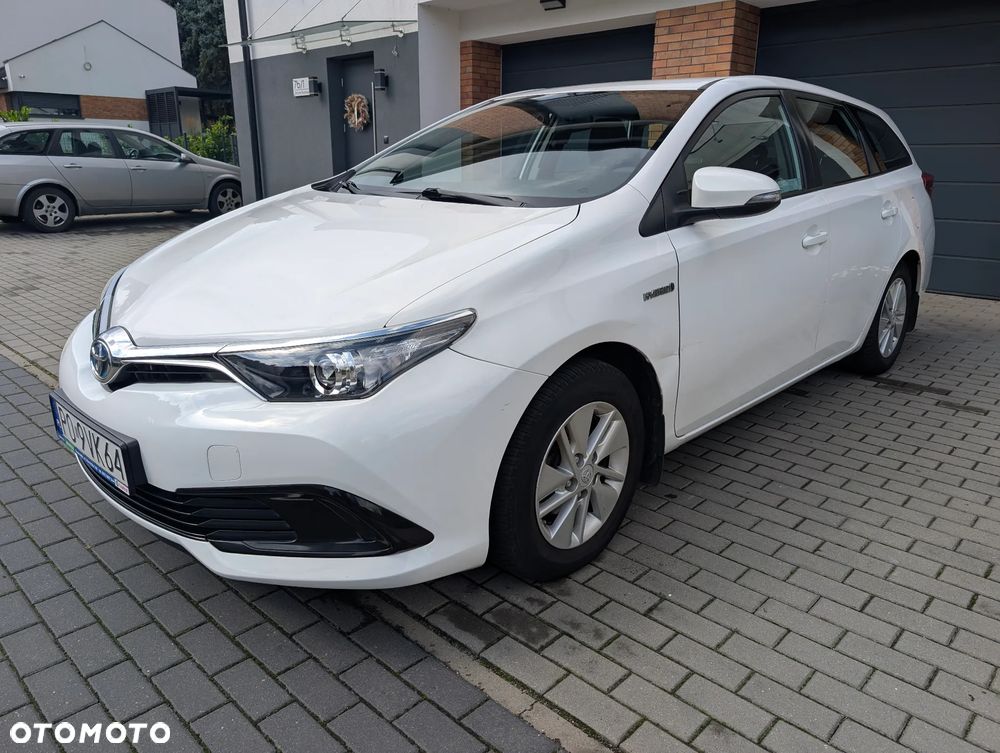 Toyota Auris Hybrid 135 Active - 1