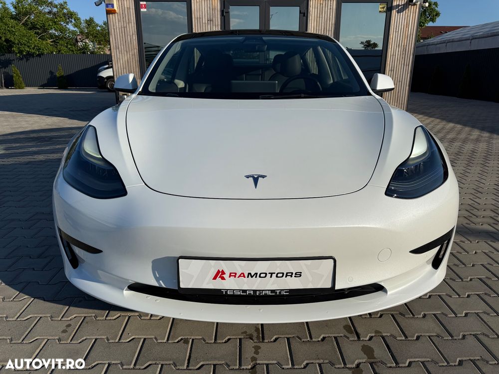 Tesla Model 3 Standard Reichweite Plus Hinterradantrieb - 4