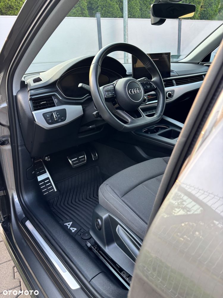 Audi A4 Avant - 30