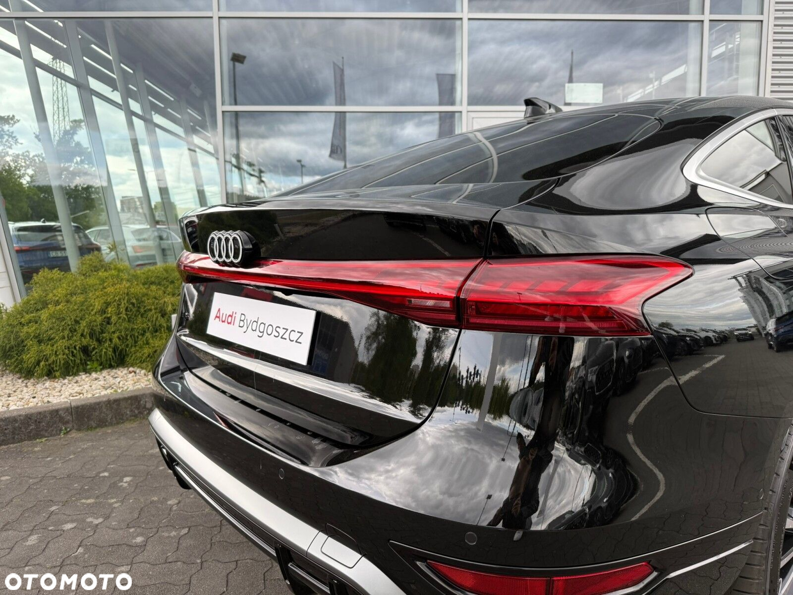 Audi A6 e-tron - 10