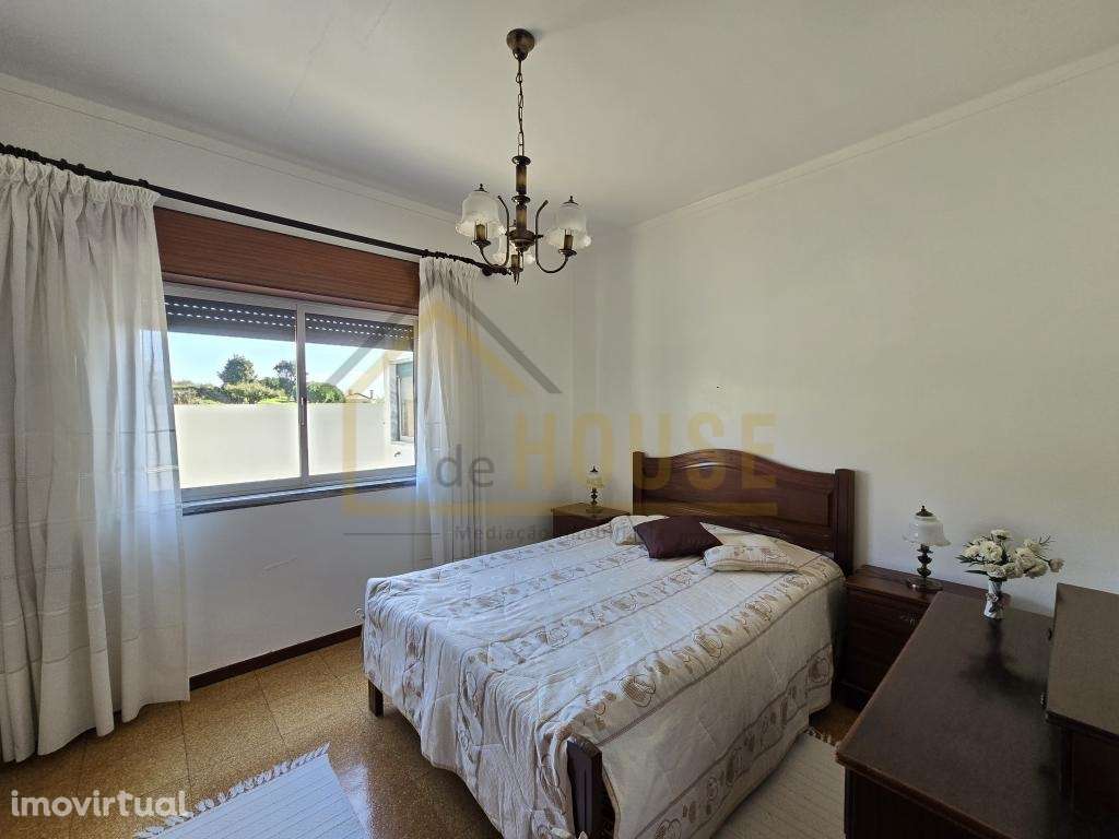 Moradia T3 com espaço exterior - Grande imagem: 5/26