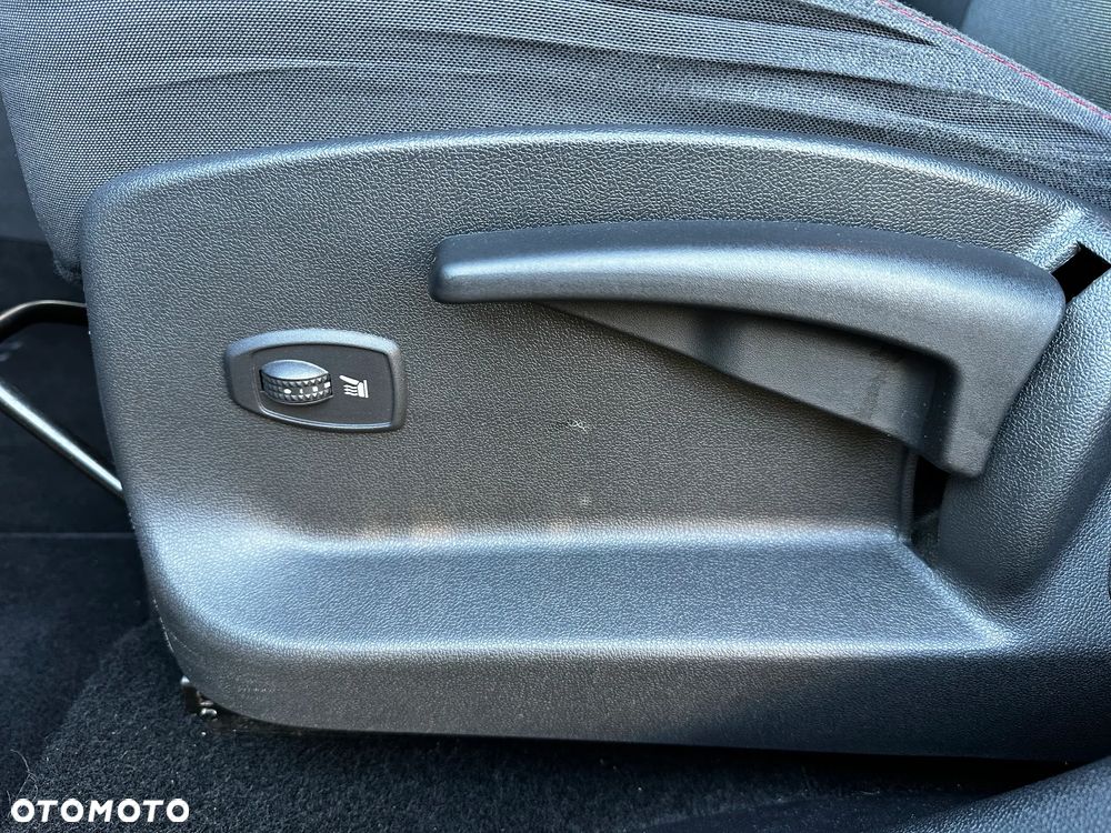 Renault Scenic ENERGY TCe 115 S&S Paris - 12