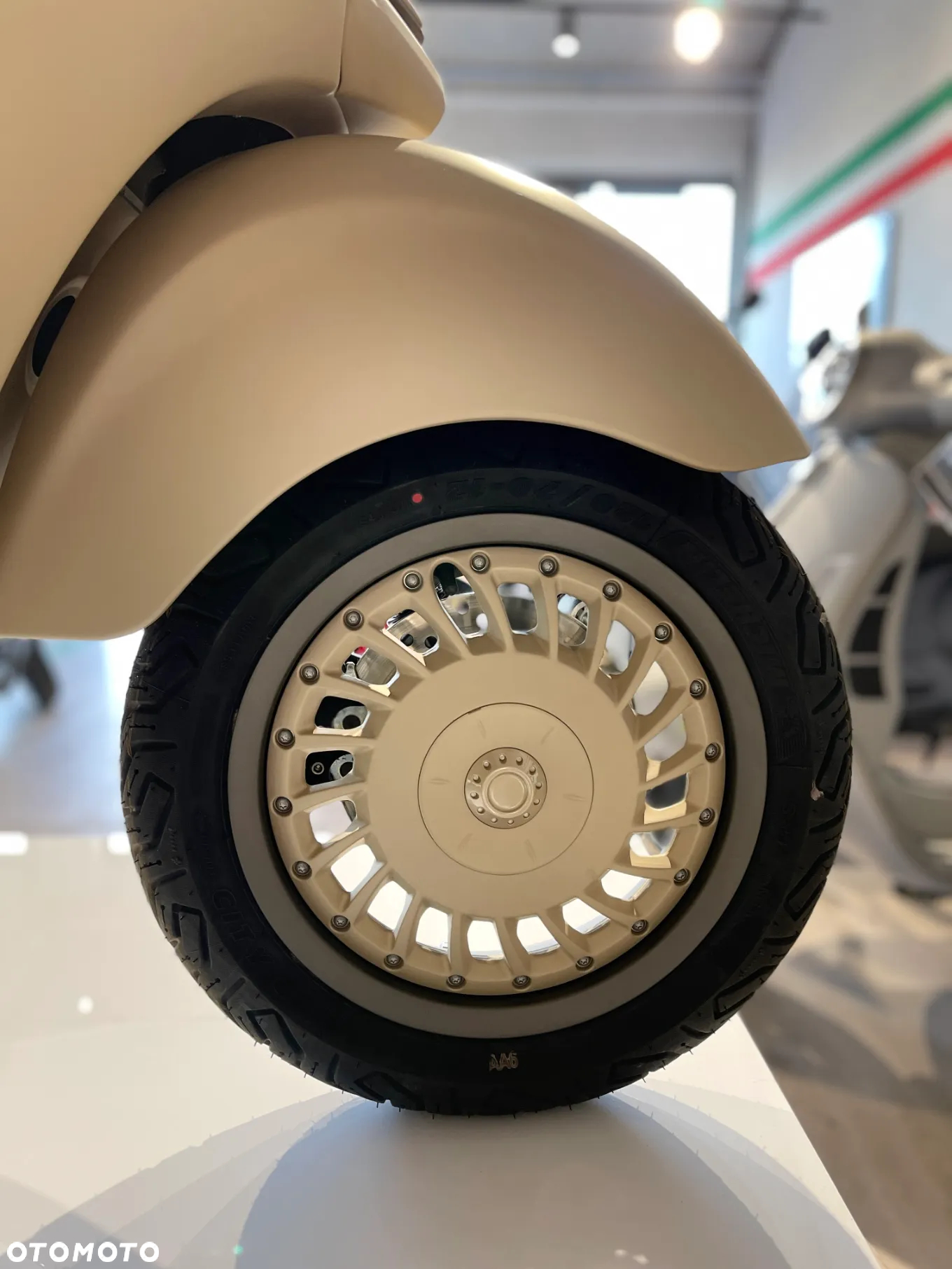 Vespa GTV-LXV - 10