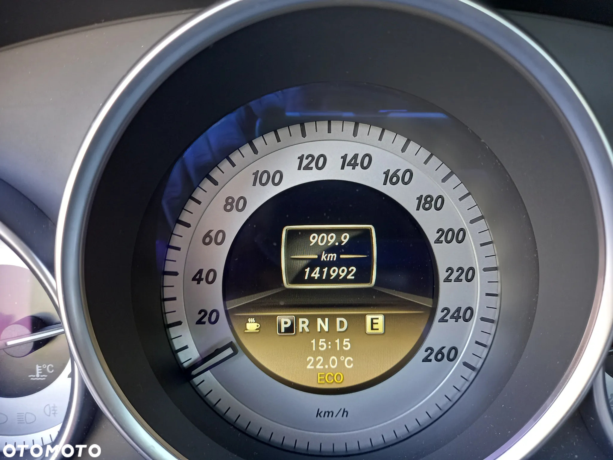 Mercedes-Benz Klasa C 250 CGI BlueEff Avantgarde - 25