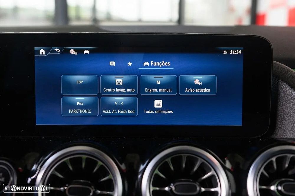 Mercedes-Benz GLA 200 AMG Line - 34