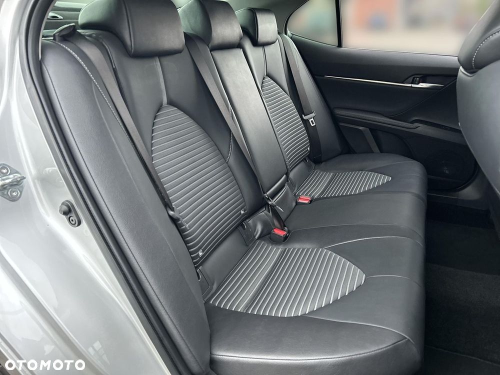 Toyota Camry 2.5 Hybrid Prestige CVT - 25