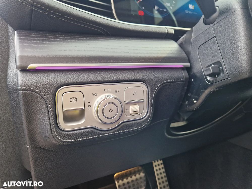 Mercedes-Benz GLE 350 e 4MATIC 9G-TRONIC AMG Line - 24