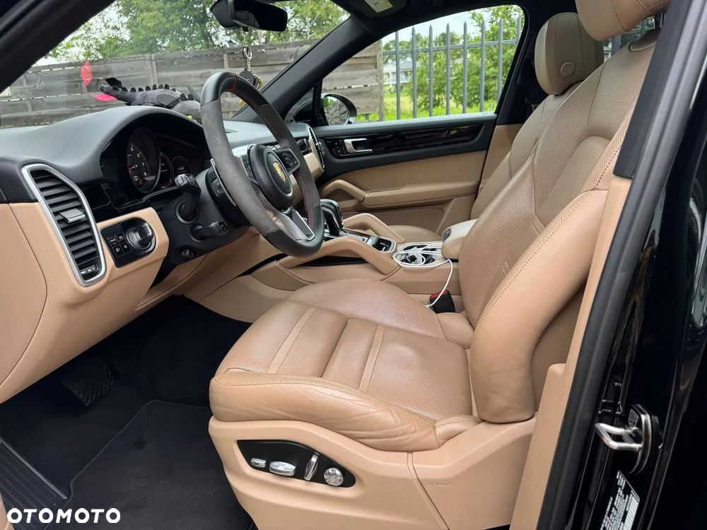 Porsche Cayenne Platinum Edition - 5