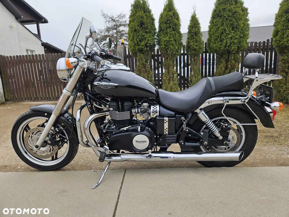 Triumph Speedmaster - 12
