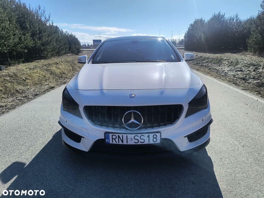 Mercedes-Benz CLA 45 AMG 4Matic 7G-DCT - 4