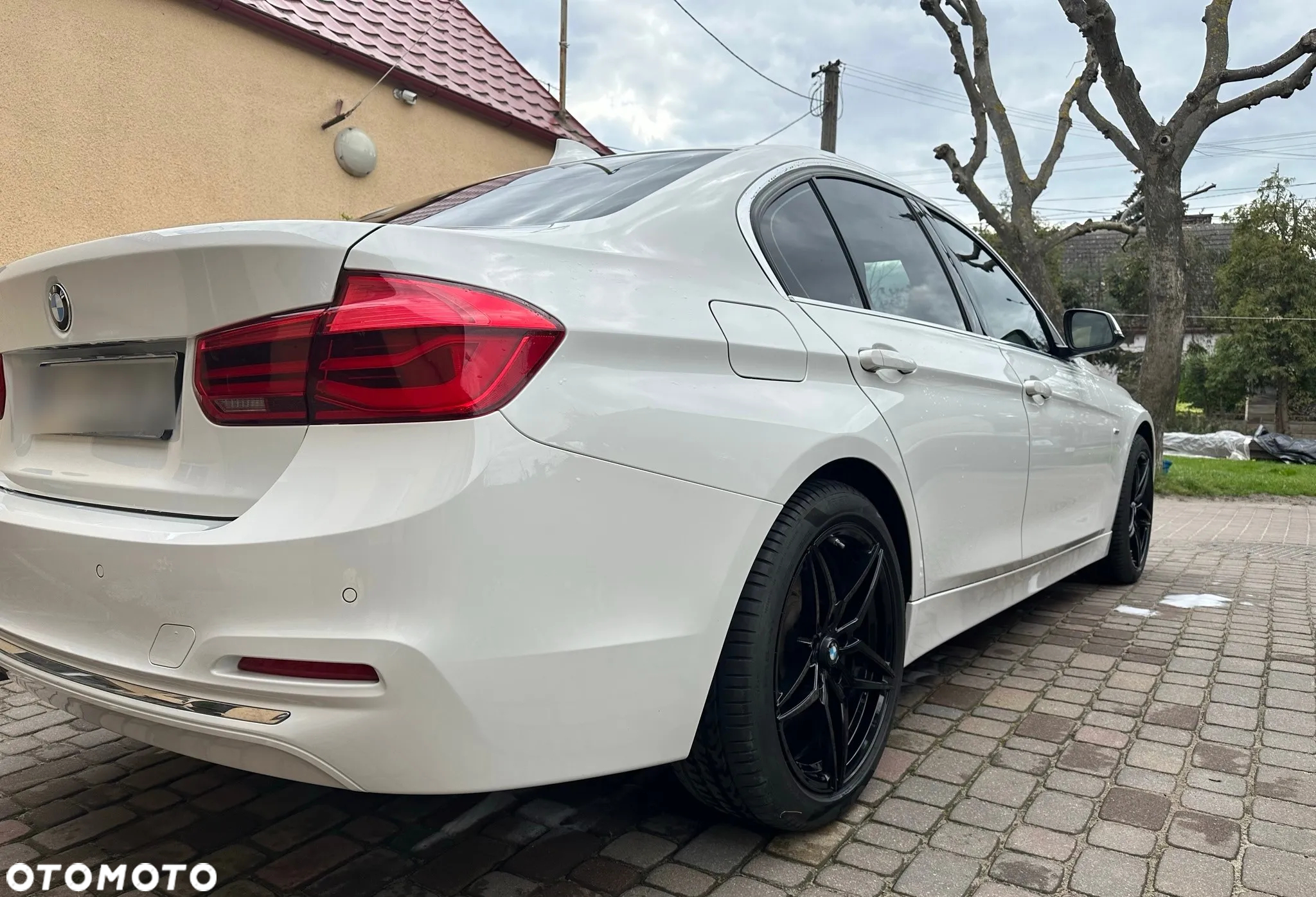 BMW Seria 3 320d xDrive Luxury Line - 17