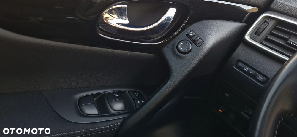 Nissan Qashqai 1.6 DIG-T N-Connecta - 20