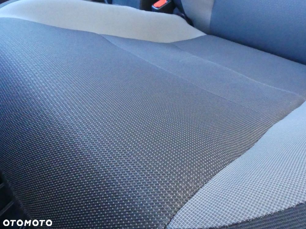 Toyota Auris 1.33 VVT-i Premium - 16