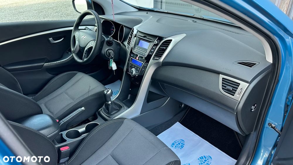 Hyundai i30 1.6 Style - 12