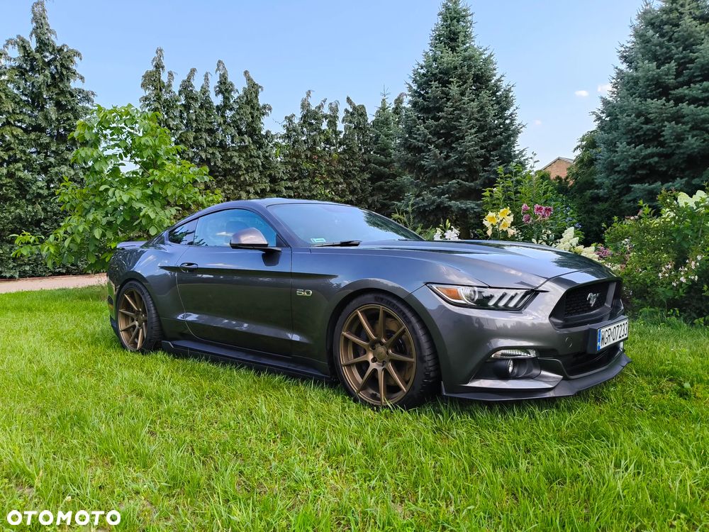 Ford Mustang 5.0 V8 GT - 10