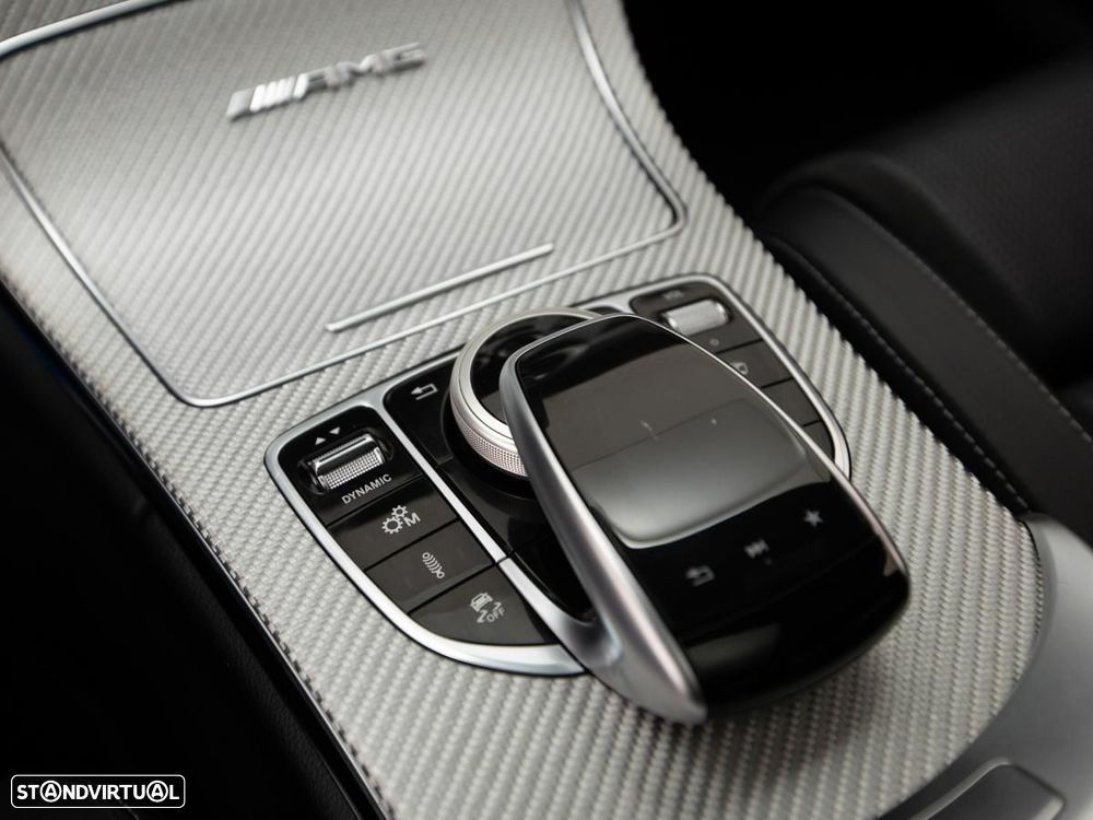 Mercedes-Benz C 63 AMG S - 38