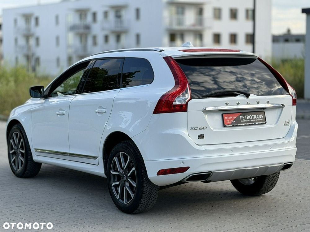 Volvo XC 60 D4 SCR Momentum - 9