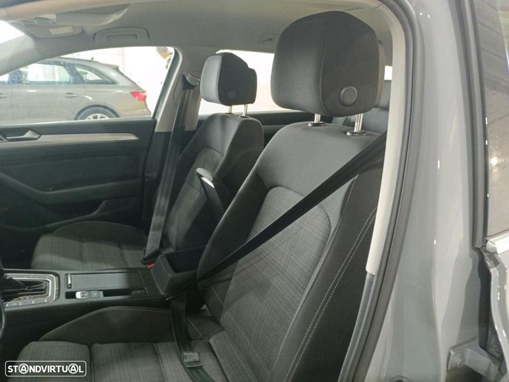 VW Passat Variant 2.0 TDI Business DSG - 5