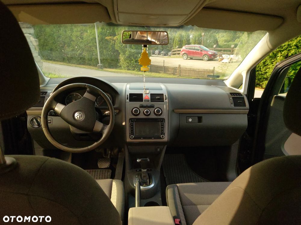 Volkswagen Touran 1.9 TDI DPF Cross DSG - 15