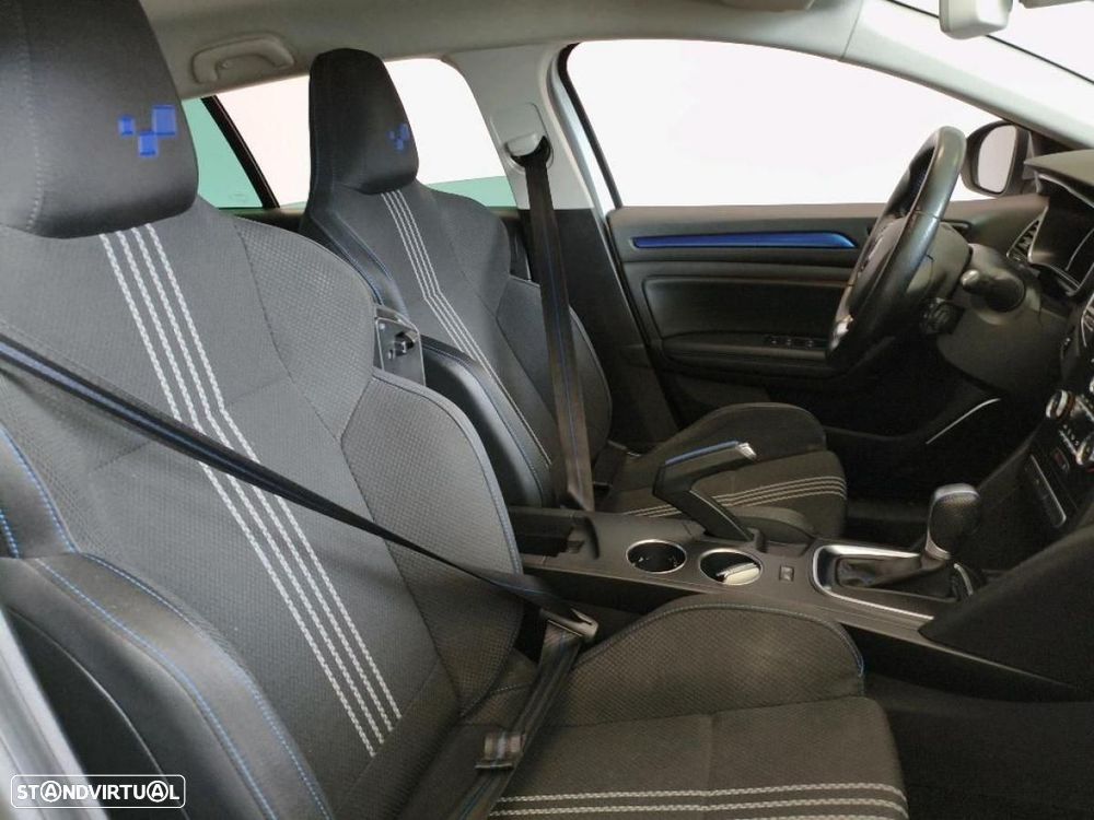 Renault Mégane Sport Tourer 1.5 Blue dCi GT Line EDC - 4