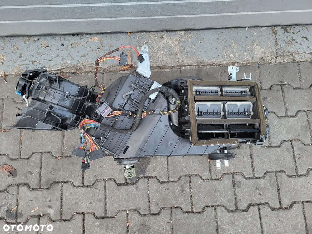 VW TRANSPORTER T5 LIFT NAGRZEWNICA 7E1820005K - 6