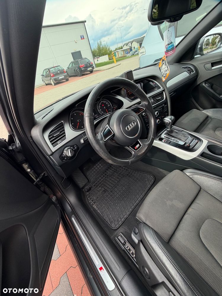 Audi A4 Avant 2.0 TDI Quattro S tronic - 11
