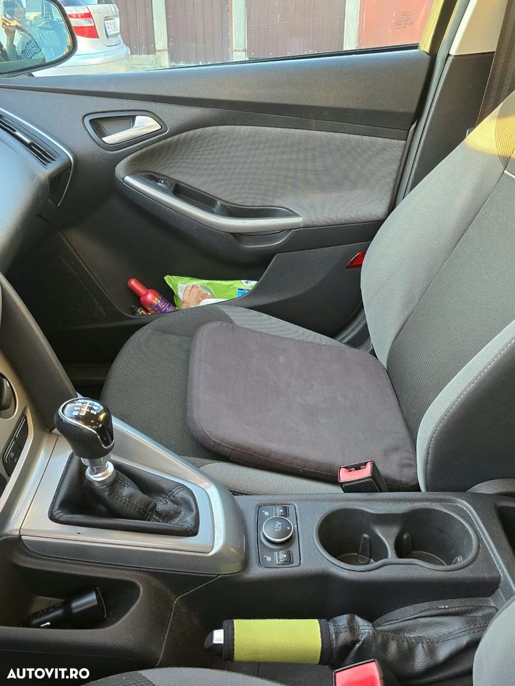 Ford Focus 1.6 TDCI DPF Trend - 7