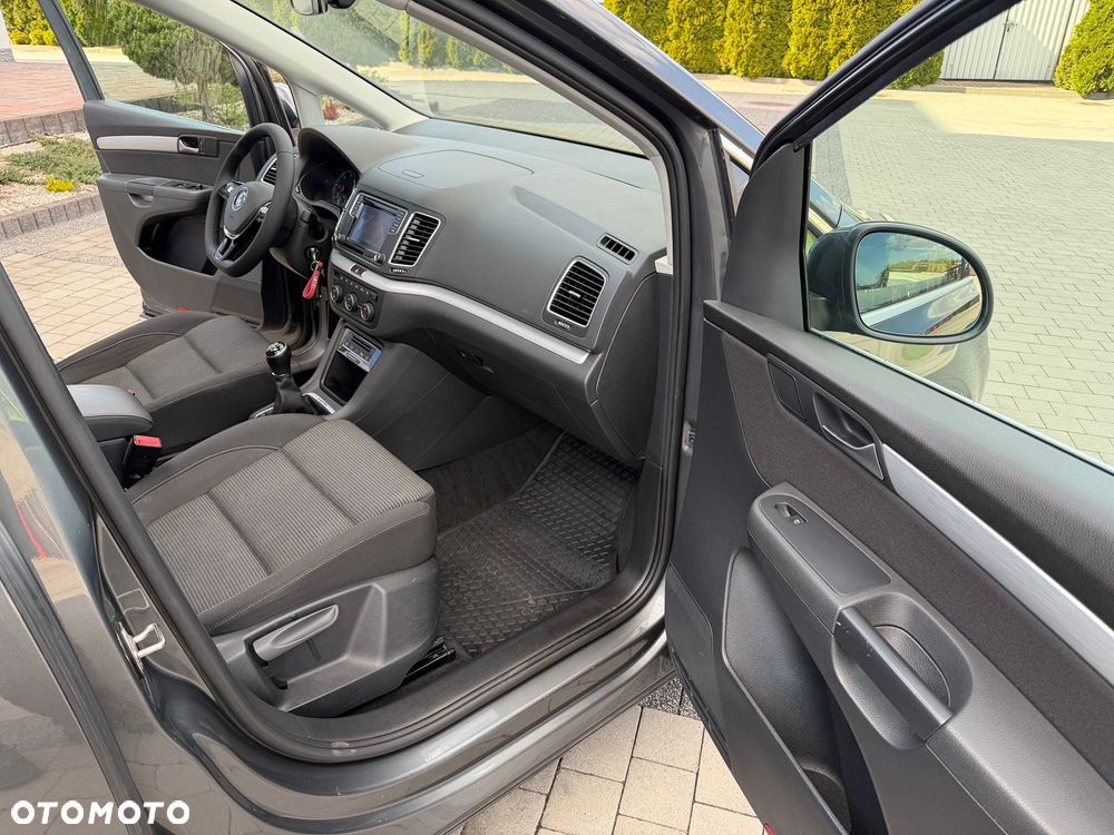 Volkswagen Sharan 2.0 TDI 4MOTION (BlueMotion Technology) Highline - 18