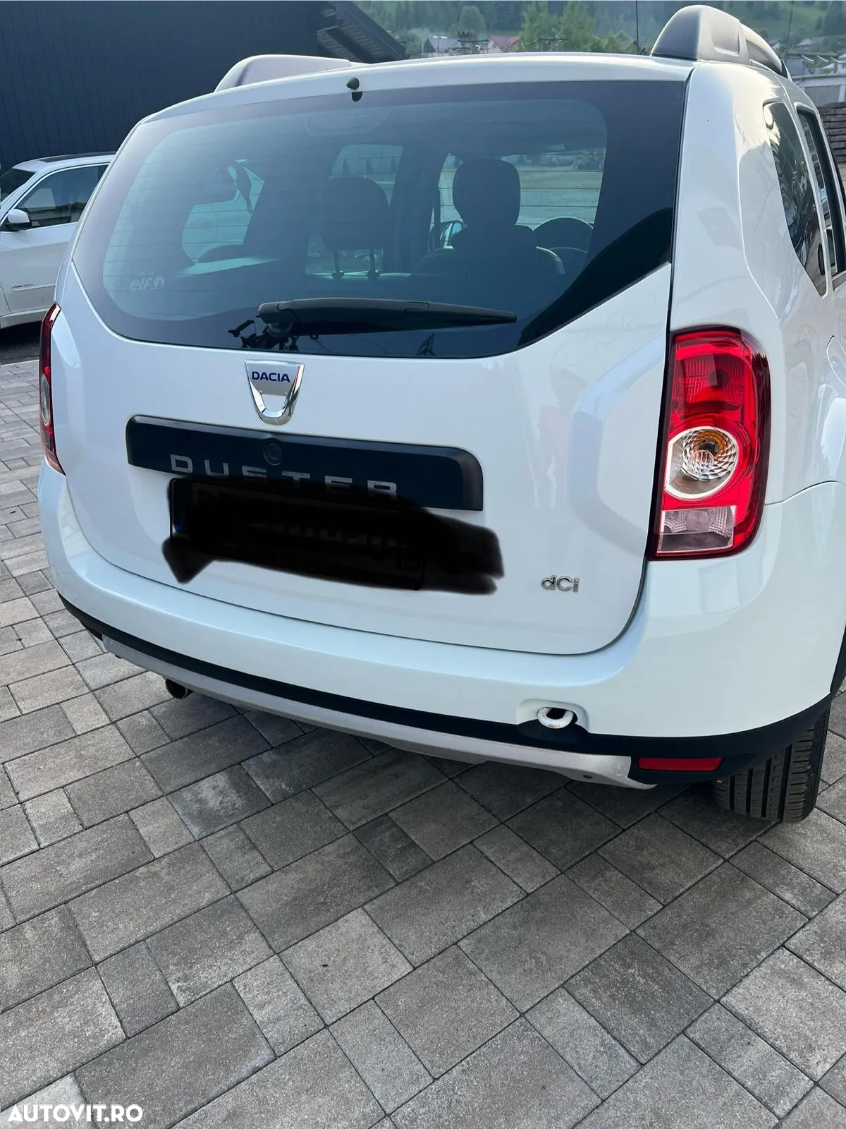 Dacia Duster 1.5 dCi 4x4 Laureate - 3