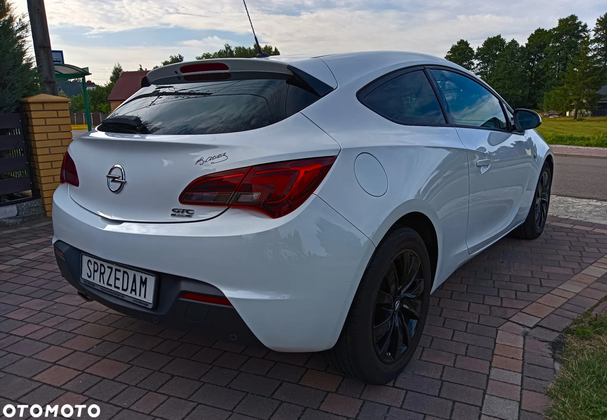 Opel Astra GTC 1.4 Turbo Edition - 6