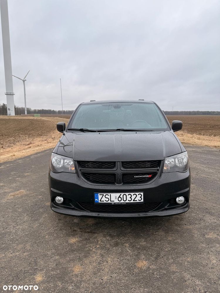 Dodge Grand Caravan 3.6 R/T - 5