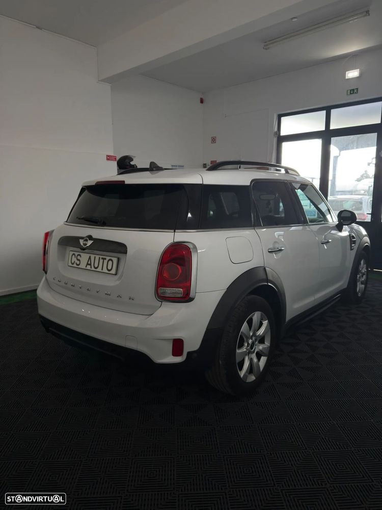 MINI Countryman One D - 2