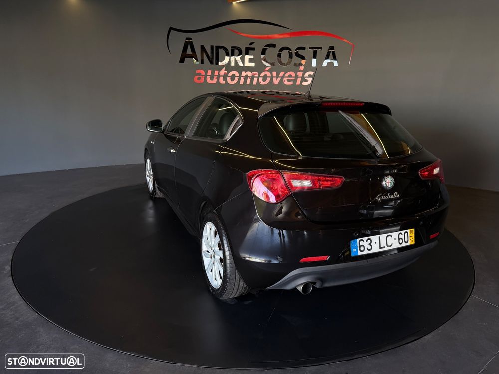 Alfa Romeo Giulietta 1.6 JTDm Veloce - 3