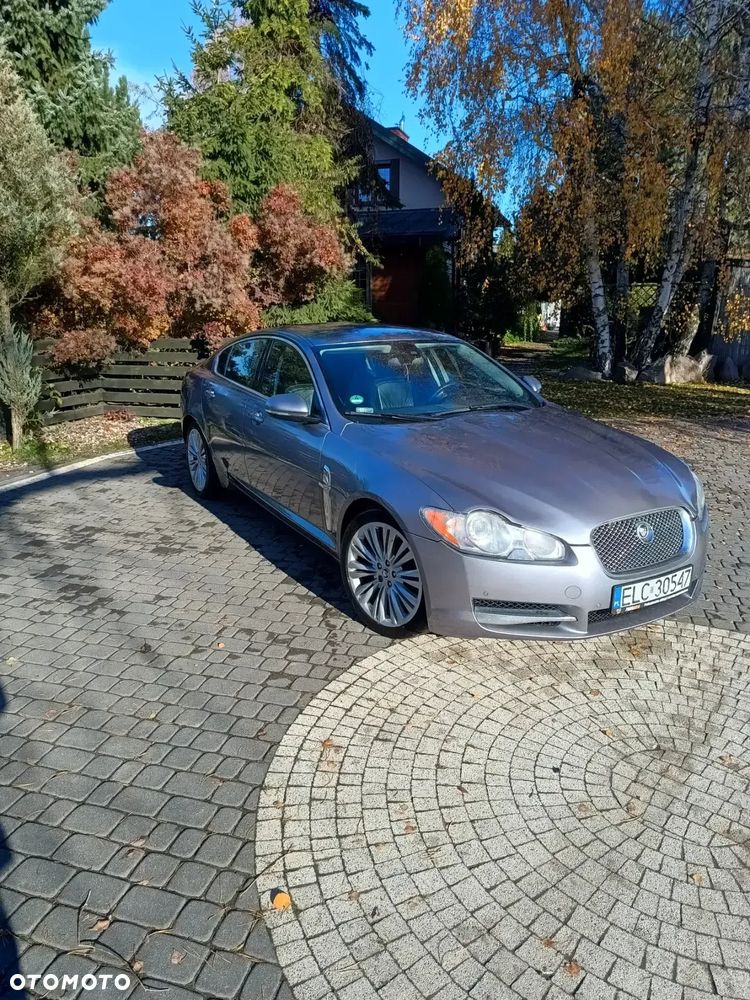 Jaguar XF 3.0 V6 D Premium Luxury - 4