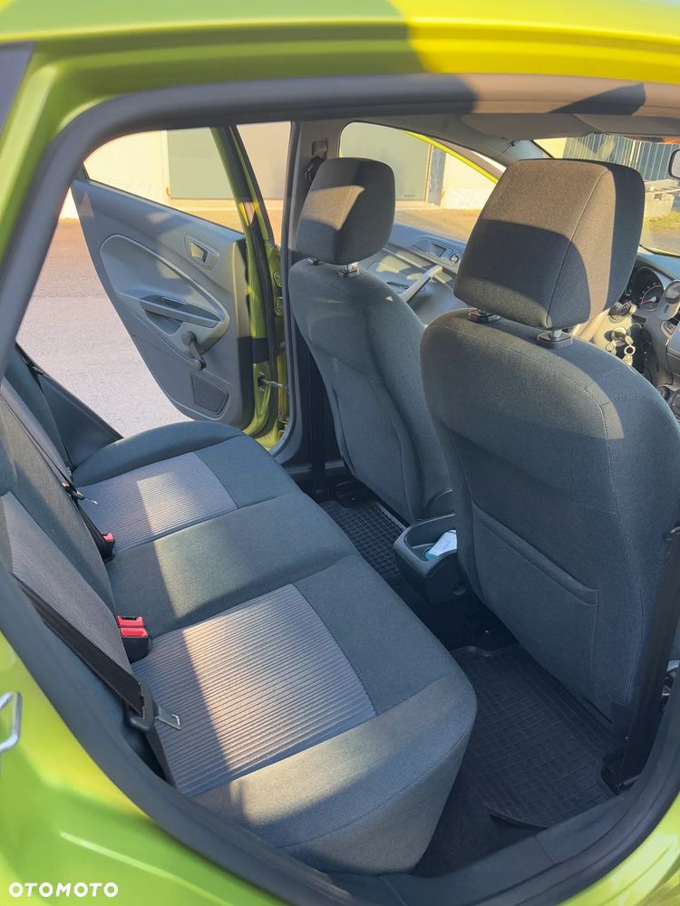 Ford Fiesta - 9