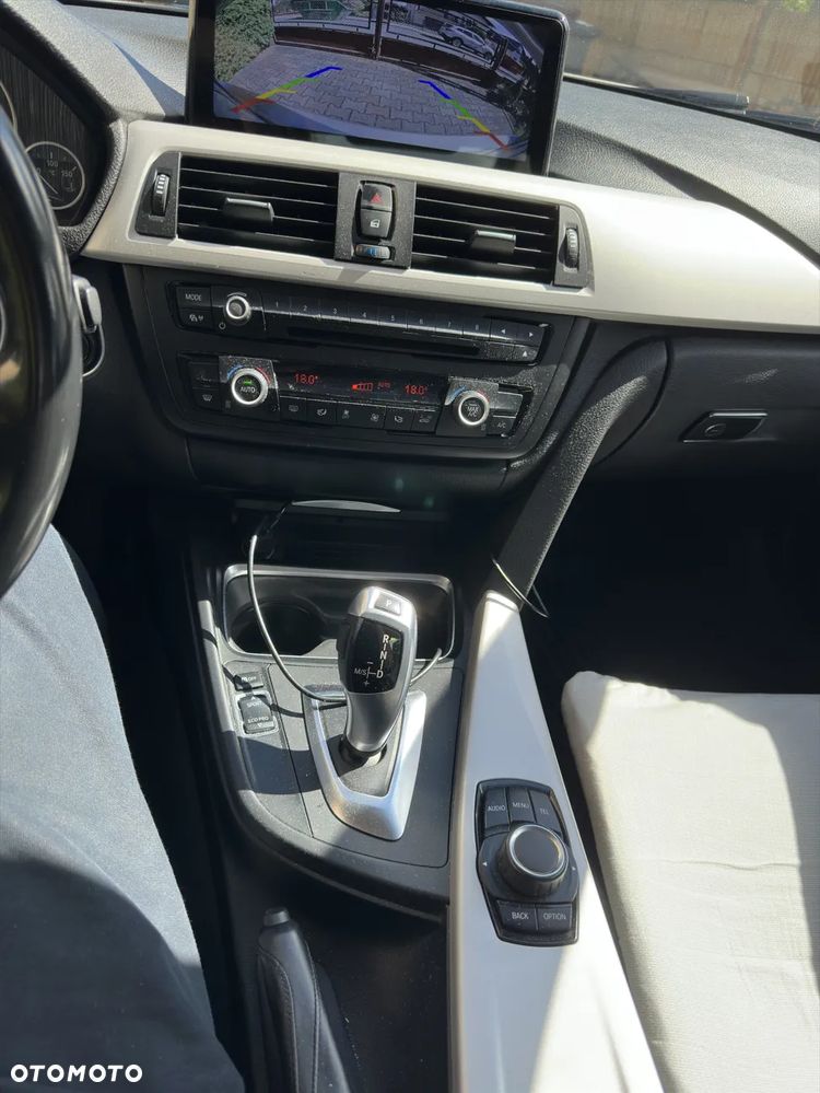 BMW Seria 3 335d xDrive - 19