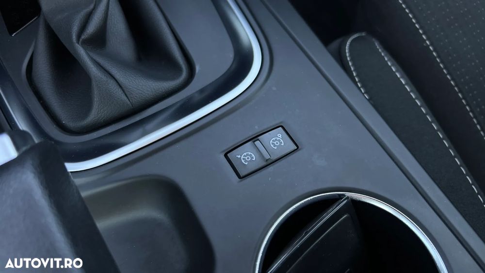 Renault Megane BLUE dCi 115 EDC BUSINESS EDITION - 12