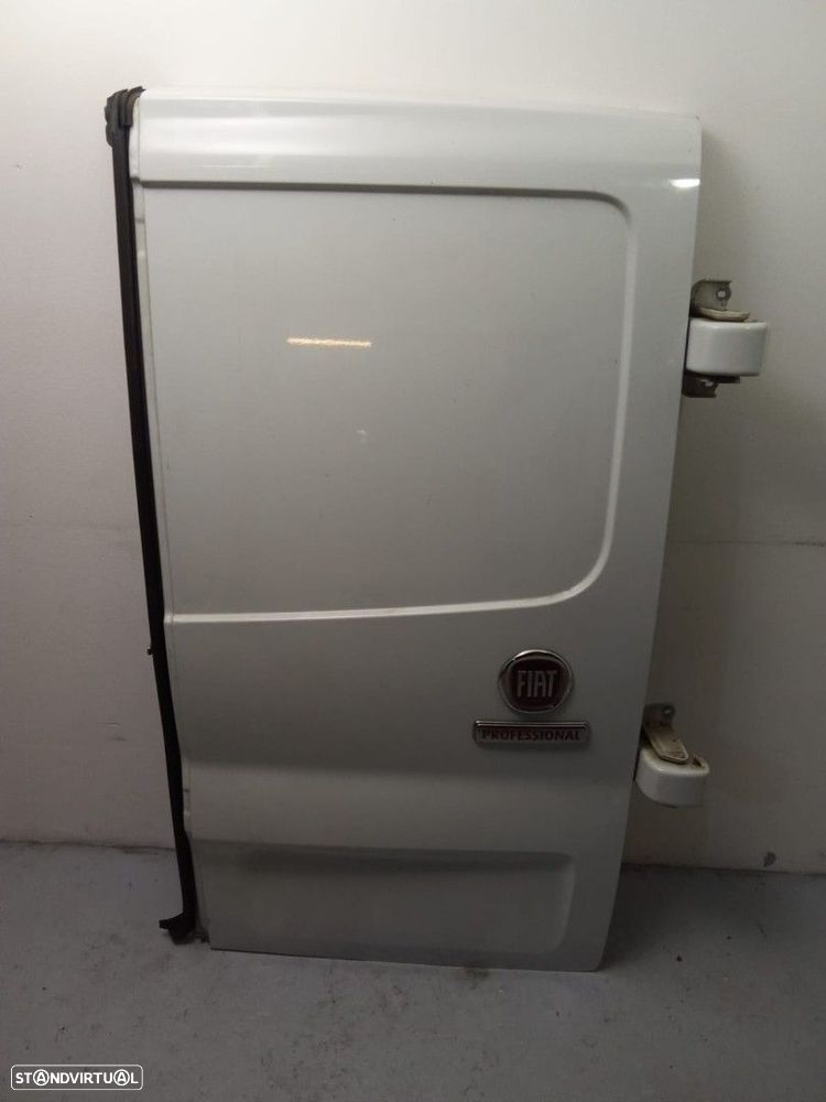 PORTA TRASEIRA DIREITA FIAT TALENTO 296 Renault Trafic III Opel Vivaro B - 1
