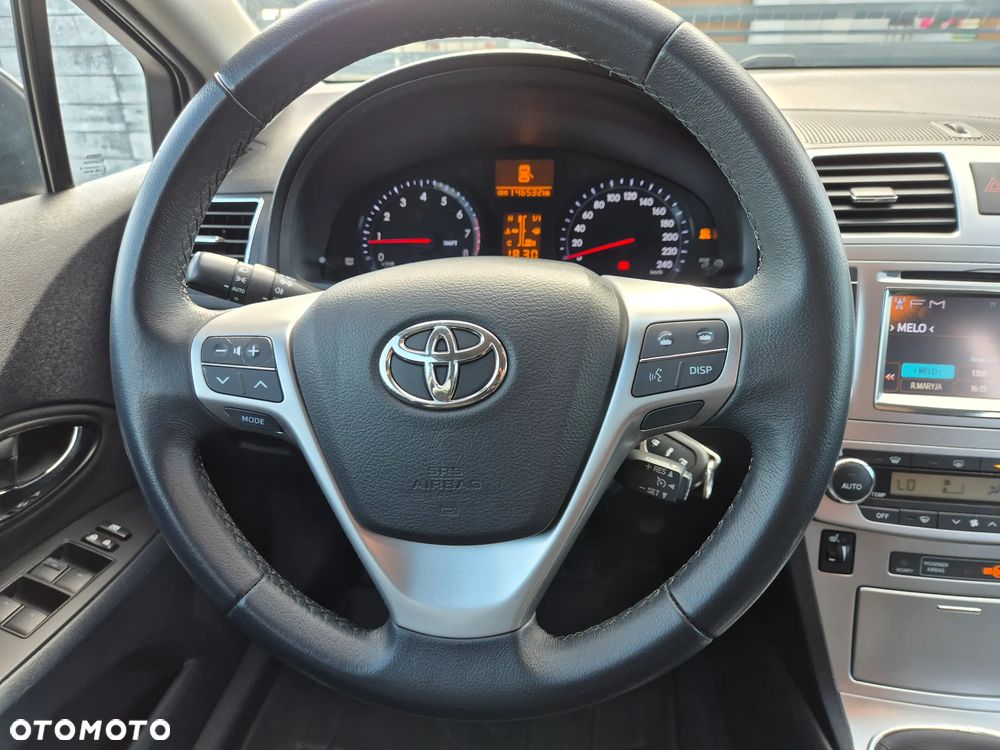 Toyota Avensis - 11