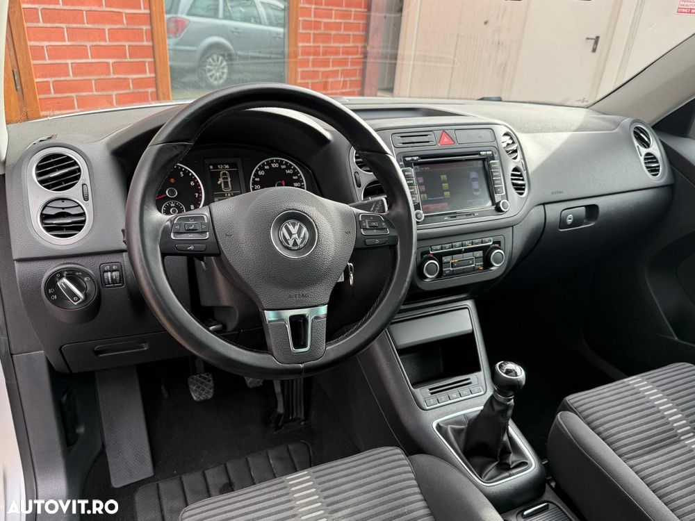 Volkswagen Tiguan - 16