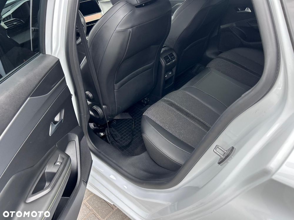 Peugeot 308 - 24