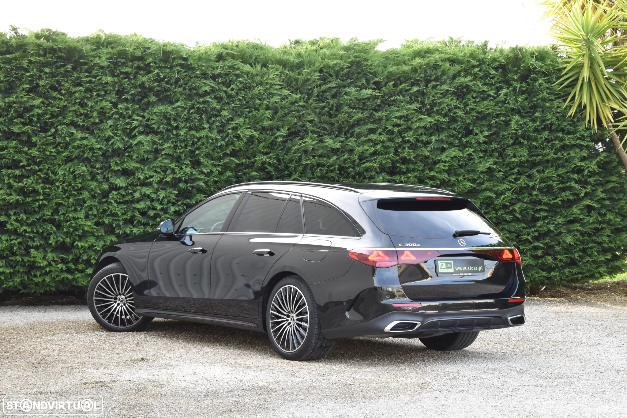 Mercedes-Benz E 300 e AMG Line - 3