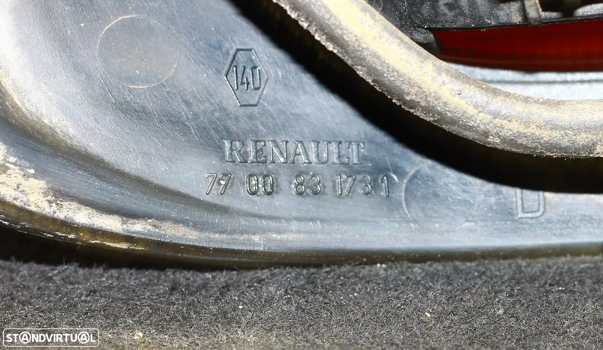 FAROLIM DIREITO RENAULT MÉGANE SCENIC - 4