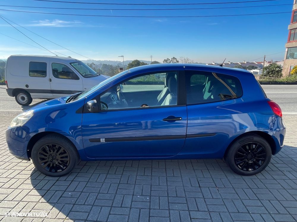 Renault Clio 1.2 16V Dynamique S - 3