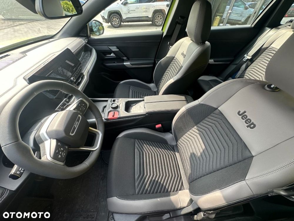 Jeep Compass - 10
